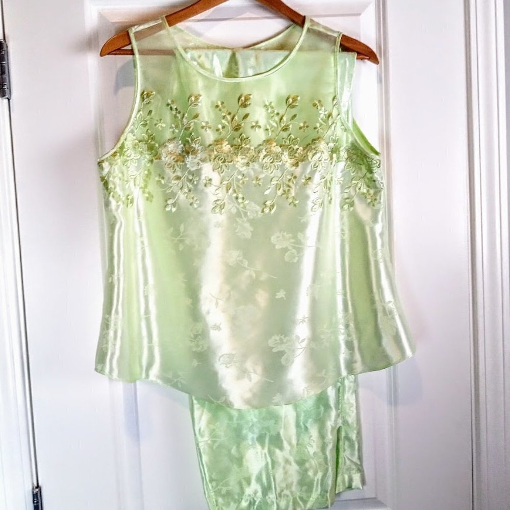 Inner Most Mint Green Embroidered Mesh Sleeveless Pajama Set